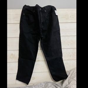 Old Navy High-Waisted Straight Cut-off Jeans